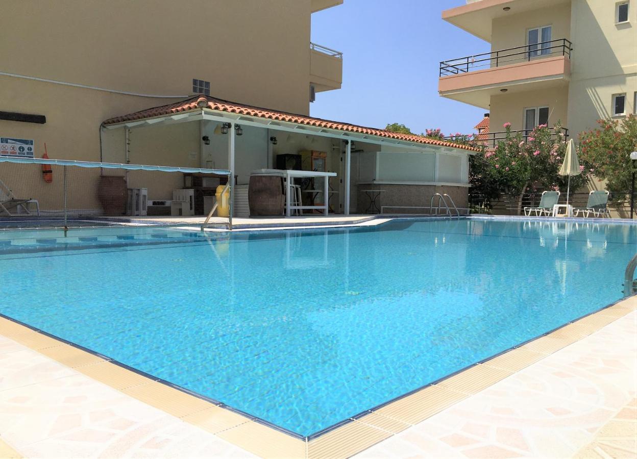 Evdokia Αpartments & Dimitra Village Agia Marina Exteriér fotografie
