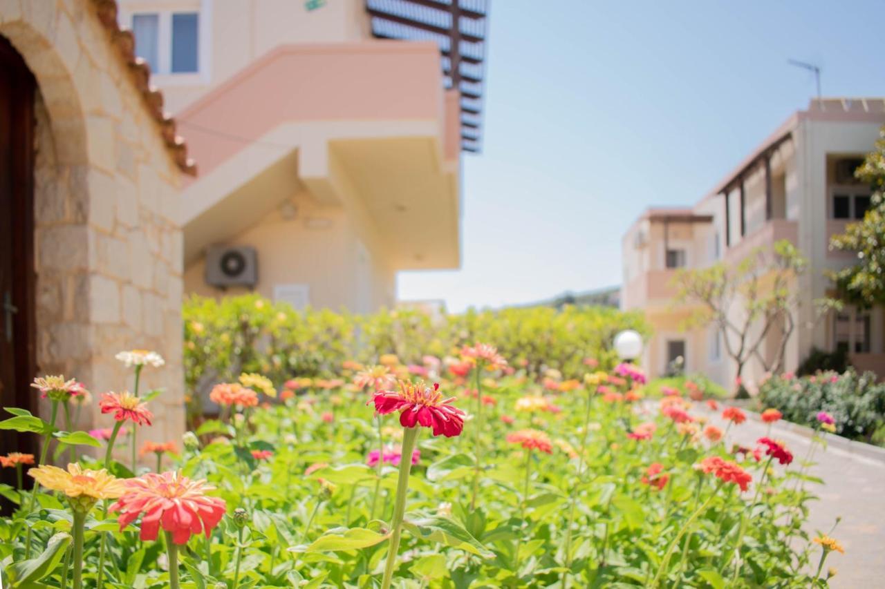 Evdokia Αpartments & Dimitra Village Agia Marina Exteriér fotografie